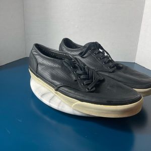 Vans | Leather Black Classic Low Top - 9 Men’s